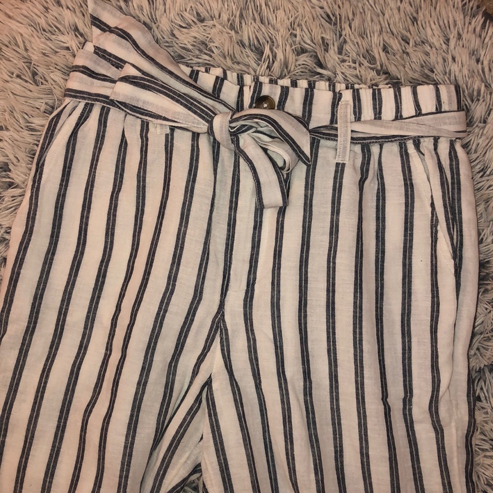 American Eagle Paperbag Pants